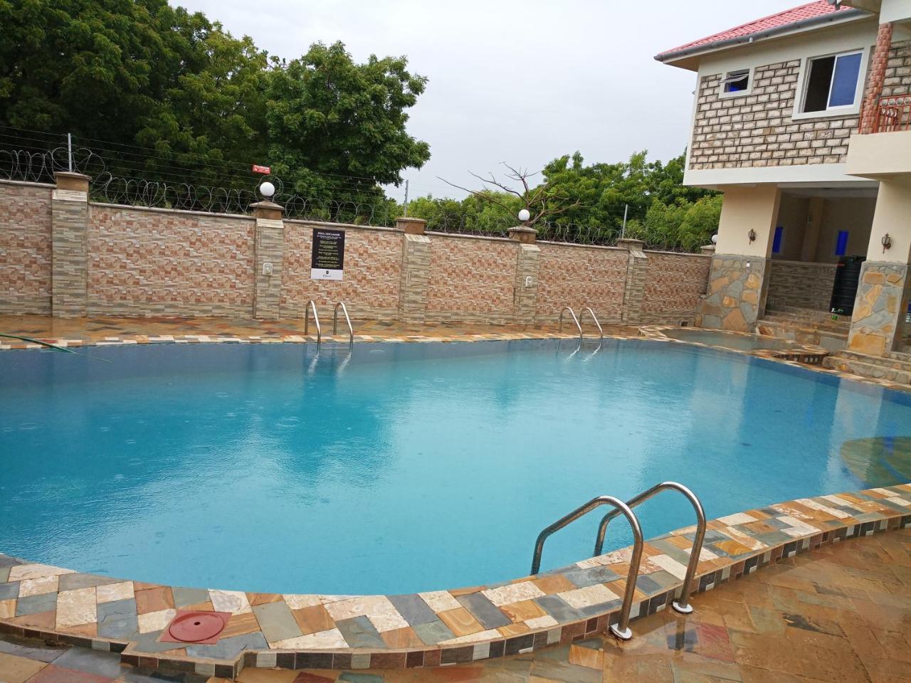 Diplomat Diani Beach Resort Bagian luar foto