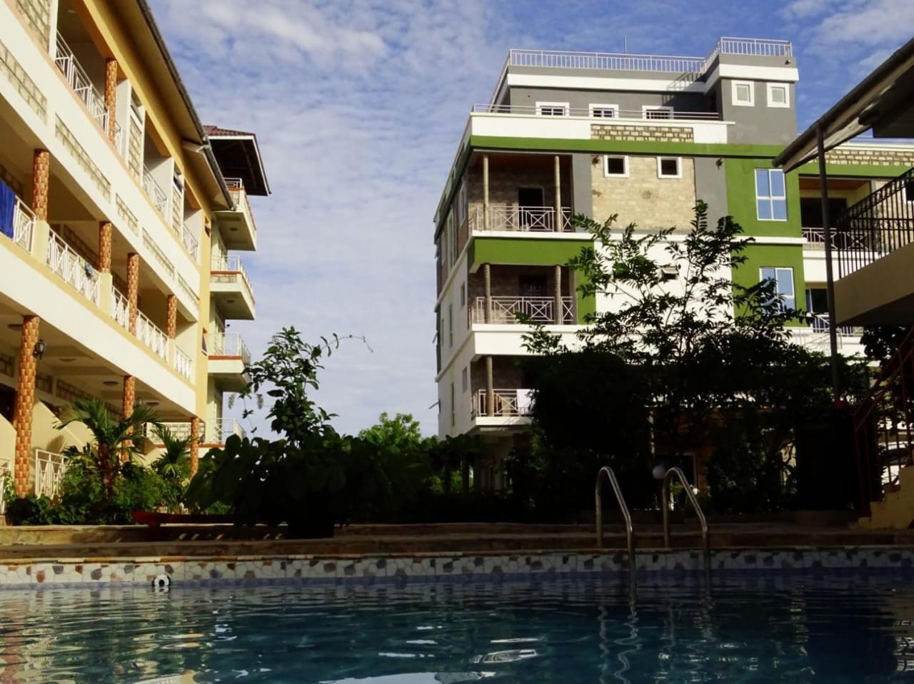 Diplomat Diani Beach Resort Bagian luar foto